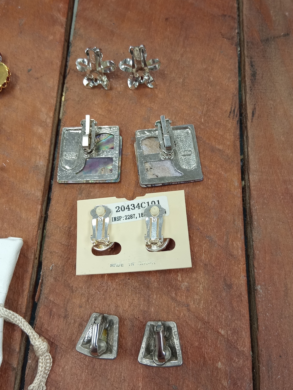 Assorted Women's Clip-On Earrings (Brand Name And Vintage Included) - Picture 6 of 6